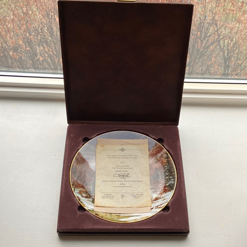 Canadian Collector Landscape Plate in Box “Quebec Winter” by Krieghoff - Picture 7 of 7
